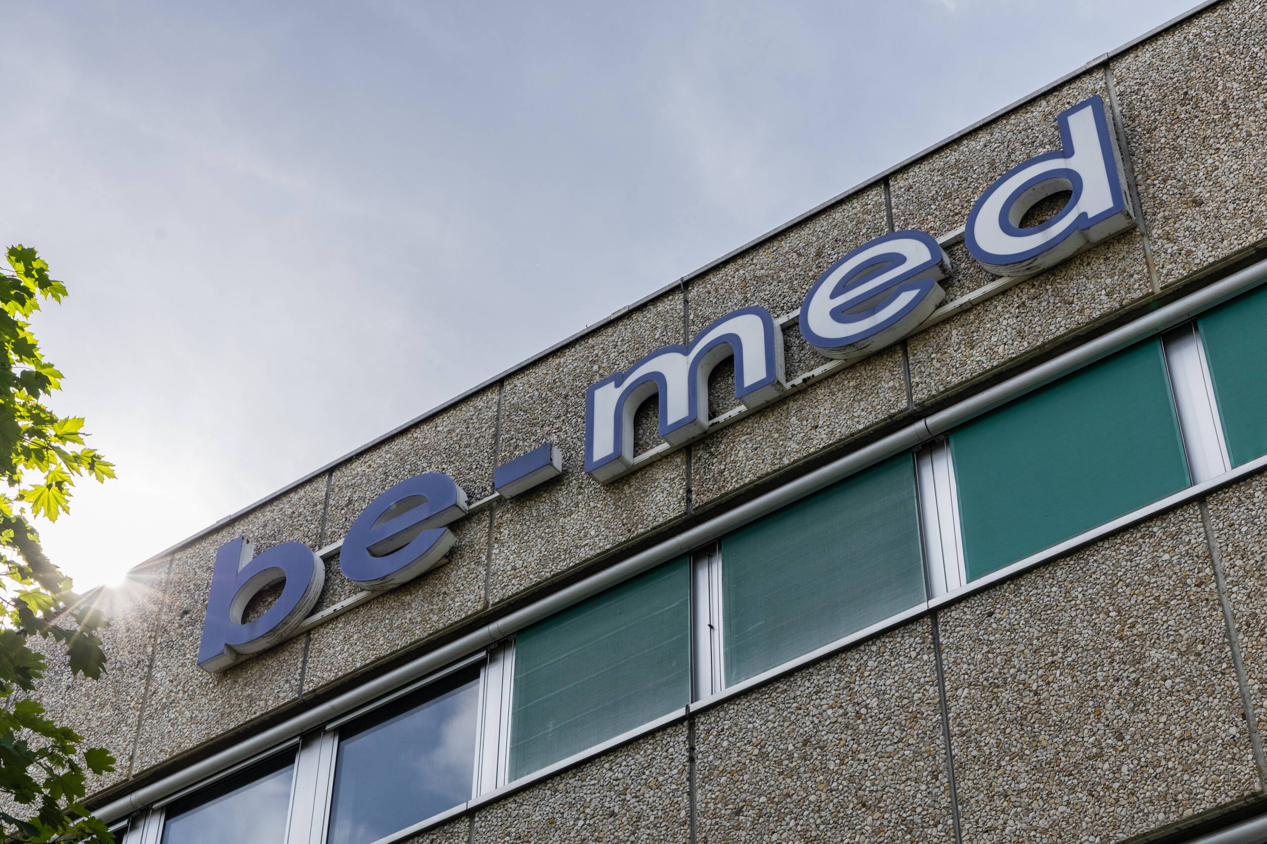 Gebäude be-med aus der Vogelperspektive Schulgebäude be-med, Standort Bern